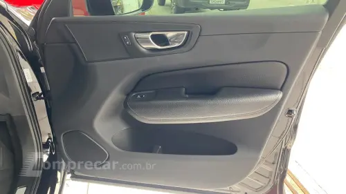 VOLVO XC60 2.0 D5 MOMENTUM AWD