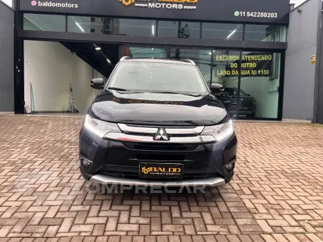 OUTLANDER 2.2 165cv Diesel Aut.
