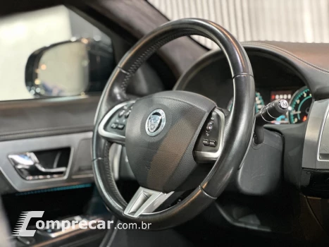 XF 3.0 PORTFOLIO V6 SUPERCHARGED GASOLINA 4P AUTOMÁTICO