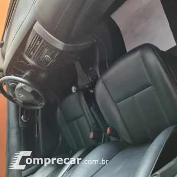 LIVINA 1.6 S X-gear 16V
