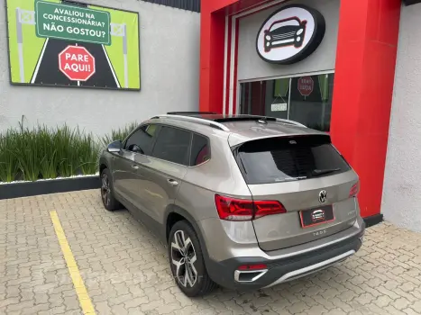 TAOS 1.4 250 TSI TOTAL FLEX HIGHLINE AUTOMÁTICO