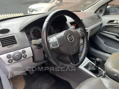 VECTRA 2.0 MPFI Elegance 8V