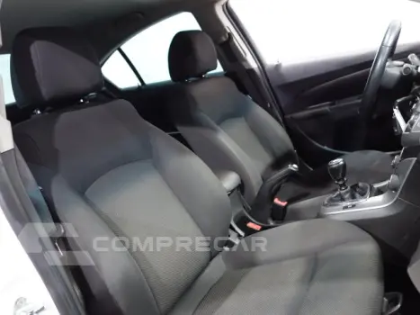 CRUZE SEDAN - 1.8 LT 16V 4P MANUAL