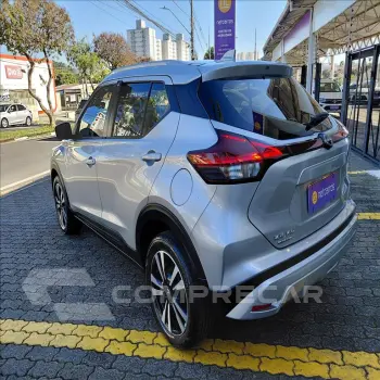 KICKS PLAY 1.6 16V FLEXSTART SENSE XTRONIC