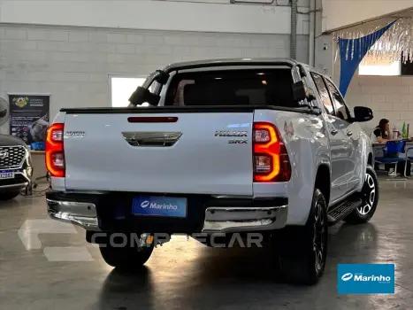 HILUX 2.8 D-4D TURBO DIESEL CD SRX 4X4 AUTOMÁTICO
