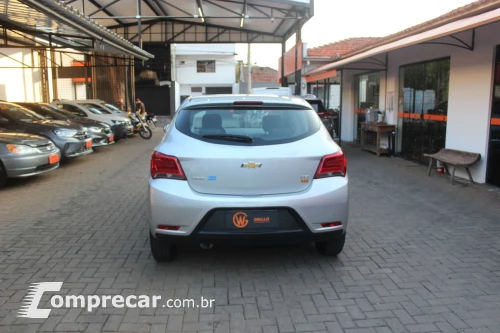 Onix Hatch 1.4 4P FLEX LTZ AUTOMÁTICO