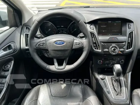 FOCUS 2.0 TITANIUM FASTBACK 16V FLEX 4P POWERSHIFT