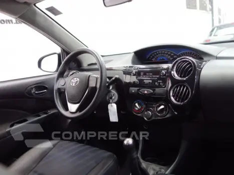 ETIOS HATCH - 1.5 XS 16V 4P MANUAL