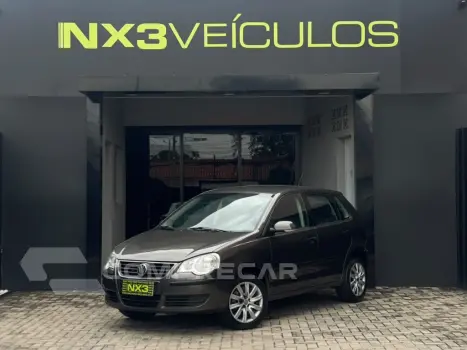 Volkswagen POLO 1.6 MI 8V TOTAL FLEX 4P MANUAL 4 portas