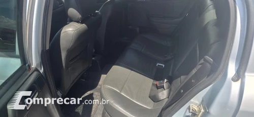 ASTRA 2.0 MPFI Advantage Sedan 8V