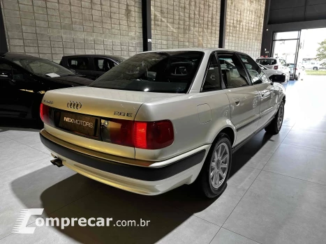 80 2.6 E V6 GASOLINA 4P AUTOMÁTICO