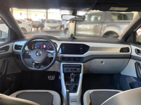 T CROSS HL TSI AE