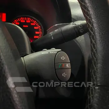 DUSTER TECHROAD 2.0 Hi-Flex 16V Aut.
