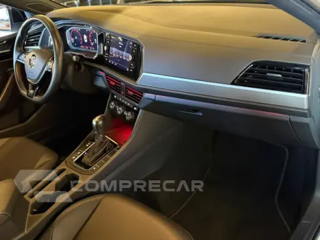 JETTA 1.4 250 TSI TOTAL FLEX R-LINE TIPTRONIC