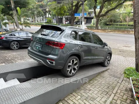 TAOS 1.4 250 TSI Highline