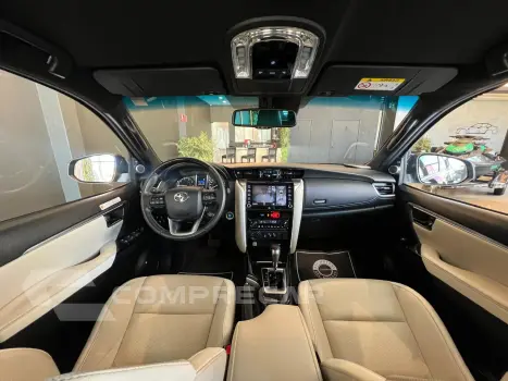 HILUX SW4 2.8 D-4d Turbo Diamond 7L 4X4