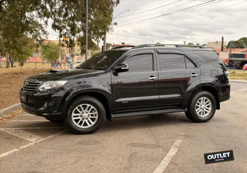 Toyota HILUX SW4 3.0 SRV 4X4 16V TURBO INTERCOOLER DIESE 4 portas