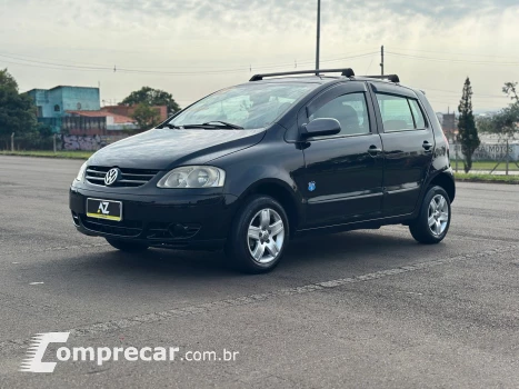 Volkswagen FOX 1.0 MI Route 8V 4 portas