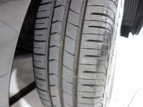 HB20S - 1.6 COMFORT PLUS 16V 4P AUTOMÁTICO