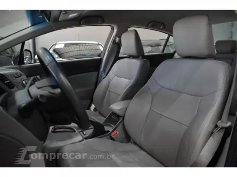 CIVIC - 1.8 LXS 16V 4P AUTOMÁTICO