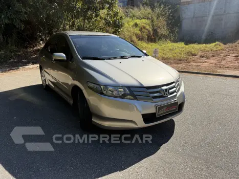 CITY 1.5 DX Sedan 16V
