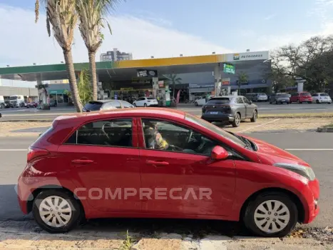 HB20 - 1.0 COMFORT PLUS 12V 4P MANUAL