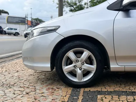 CITY 1.5 LX Sedan 16V