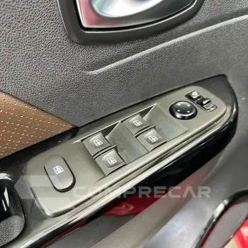 CAPTUR Iconic 1.3 TB 16V Flex 5p Aut.