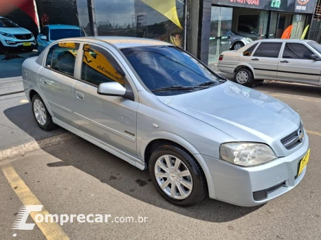 ASTRA 2.0 MPFI Advantage Sedan 8V