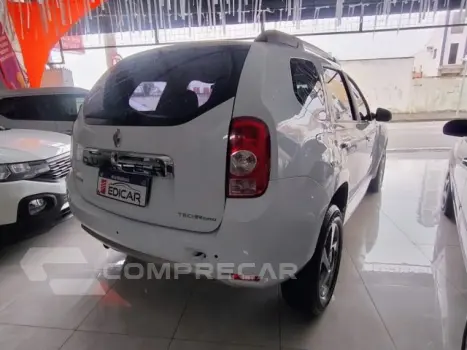 DUSTER - 2.0 DYNAMIQUE 4X2 16V 4P AUTOMÁTICO