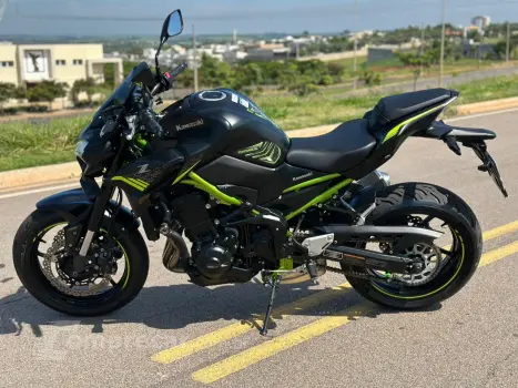 Z900