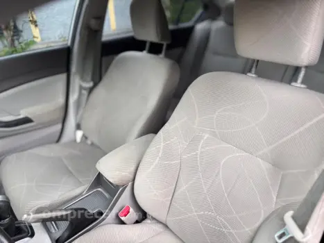 CIVIC 1.8 LXS 16V FLEX 4P AUTOMÁTICO