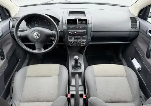POLO SEDAN 1.6 MI 8V