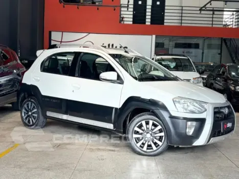 Toyota ETIOS CROSS - 1.5 16V 4P MANUAL 4 portas