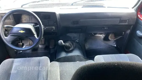 Veraneio 4.0 4P DIESEL CUSTOM S CABINE DUPLA