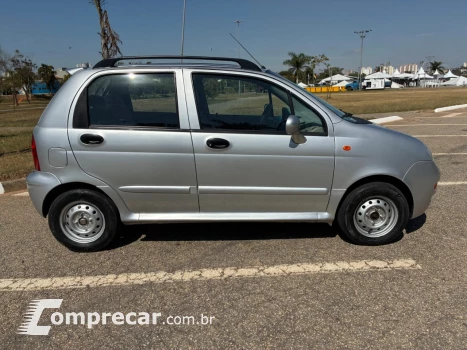 QQ 1.1 MPFI 16V