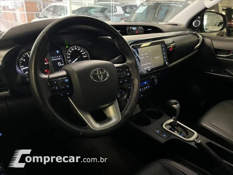 HILUX 2.8 D-4D TURBO DIESEL CD SRX 4X4 AUTOMÁTICO