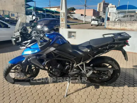 Triumph Tiger 800 XRX