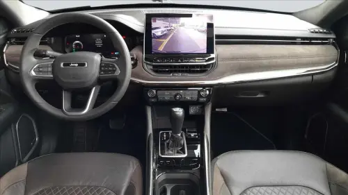 COMMANDER 1.3 T270 TURBO FLEX OVERLAND AT6