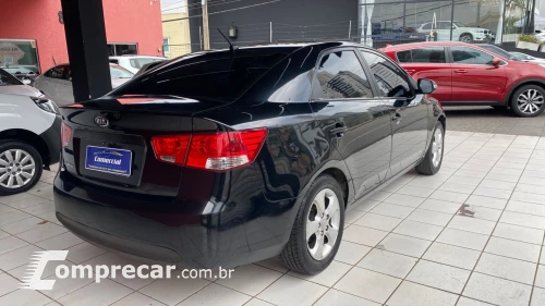 KIA CERATO 1.6 EX2 SEDAN 16V