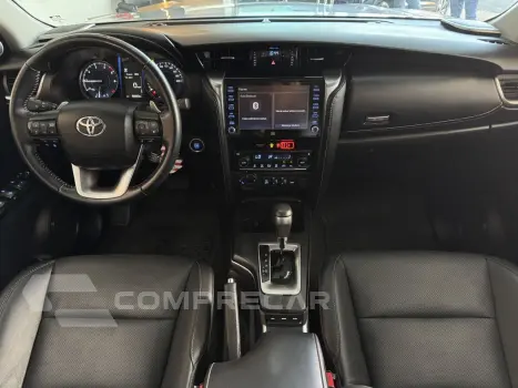 Hilux SW4 2.8 16V 4P SRX 4X4 7 LUGARES TURBO DIESEL AUTOMÁTI