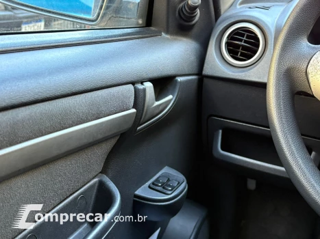 CELTA 1.0 MPFI LT 8V