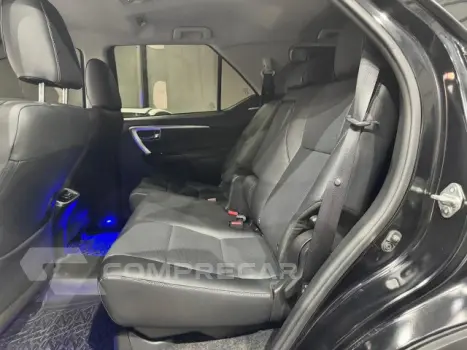 HILUX SW4 - 2.8 D-4D TURBO SRX PLATINUM 4X4 AUTOMÁTICO