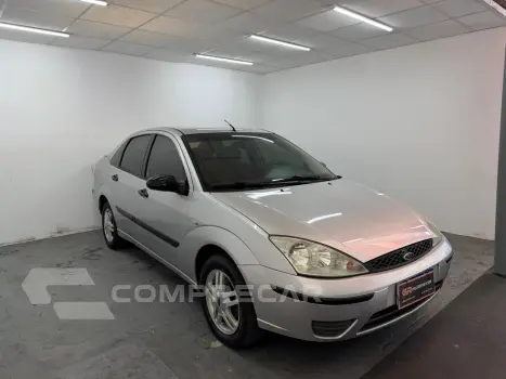 FORD Focus Sedan 2.0 16V/2.0 16V Flex 4p 4 portas