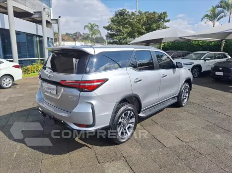 HILUX SW4 2.8 D-4D TURBO DIESEL SRX PLATINUM 7L 4