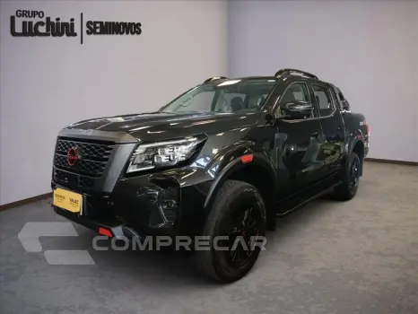 NISSAN FRONTIER 2.3 16V TURBO DIESEL PRO4X CD 4X4 AUTOMÁ 4 portas