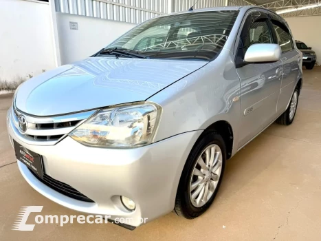 Etios Hatch 1.5 XLS