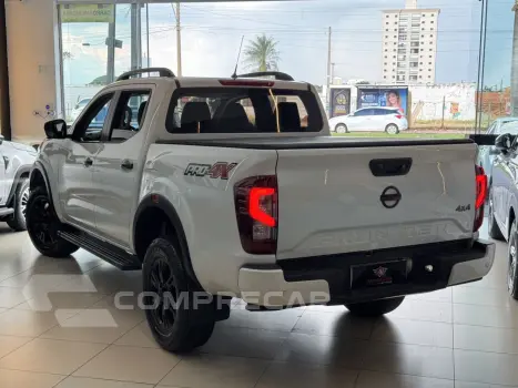 Frontier 2.3 16V PRO4X CABINE DUPLA 4X4 BI-TURBO DIESEL AUTO