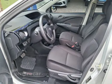 Etios Sedan 1.5 16V 4P FLEX X AUTOMÁTICO