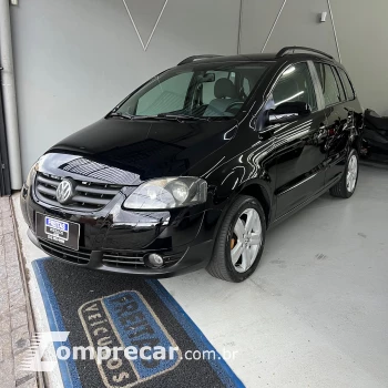Volkswagen SPACEFOX 1.6/ 1.6 Trend Total Flex 8V 5p 4 portas